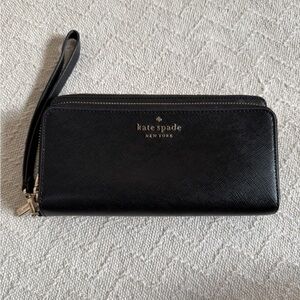 Kate Spade Carryall Wristlet